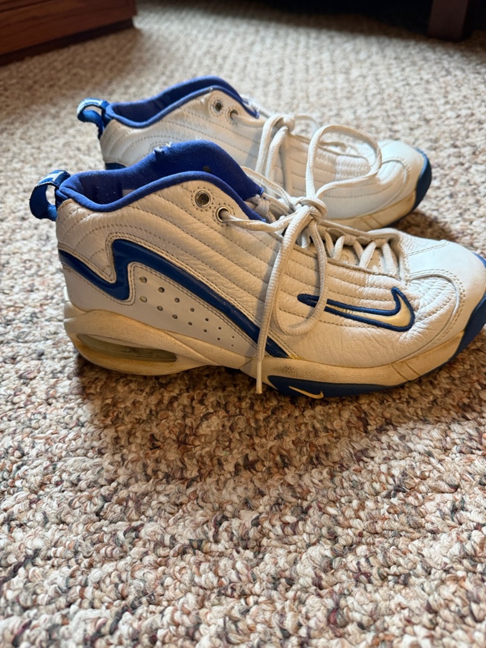 Nike women’s White and Royal Blue Basketball Shoes